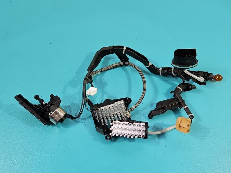Wiązka instalacja Producent części: Audi, 35L-024-XGD6, instalacja reflektora lewego, 35L-024-XGD6, TC2X31D AUDI A4 B8... Wiązka instalacja Producent części: Audi, 35L-024-XGD6, instalacja reflektora lewego, 35L-024-XGD6, TC2X31D AUDI A4 B8...