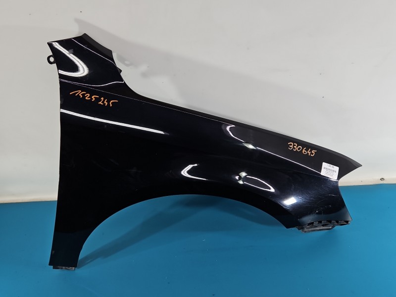 Błotnik przód prawy Vw Passat B7 LC9X