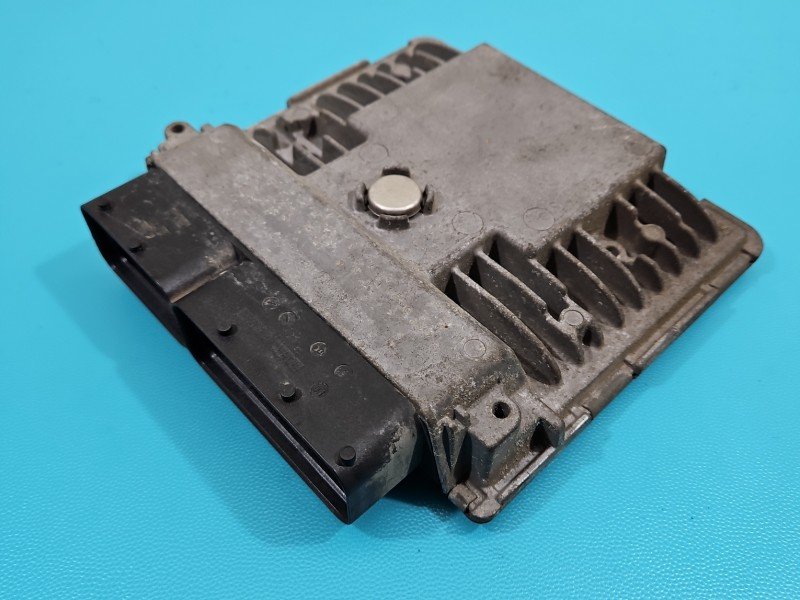 Komputer Sterownik silnika 03F906070HA, 5WP44882 Skoda Rapid 1.2 TSI Komputer Sterownik silnika 03F906070HA, 5WP44882 Skoda Rapid 1.2 TSI