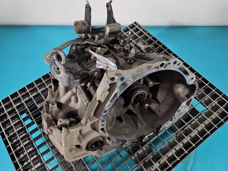 Skrzynia biegów 31115-05020 Toyota Auris II 1.6 16V Skrzynia biegów 31115-05020 Toyota Auris II 1.6 16V