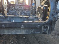 Pas tylny podłoga bagażnika Porsche Cayenne II wanna HB ćwiartka