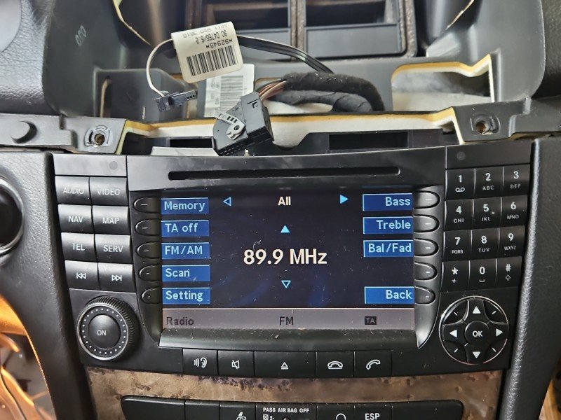 Radio fabryczne Mercedes W211 A2118707190, A2118707190001 radioodtwarzacz Radio fabryczne Mercedes W211 A2118707190, A2118707190001 radioodtwarzacz