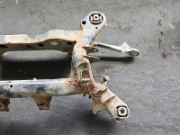 Tylna belka oś tył Bmw e90 2.0 16V