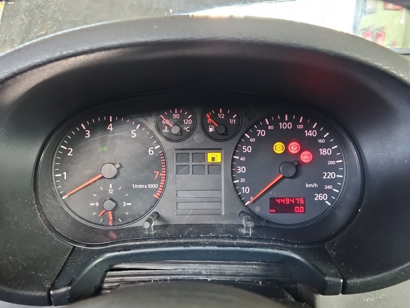 Licznik Audi A3 8L 8L0919860E 1.6 sr EUROPA