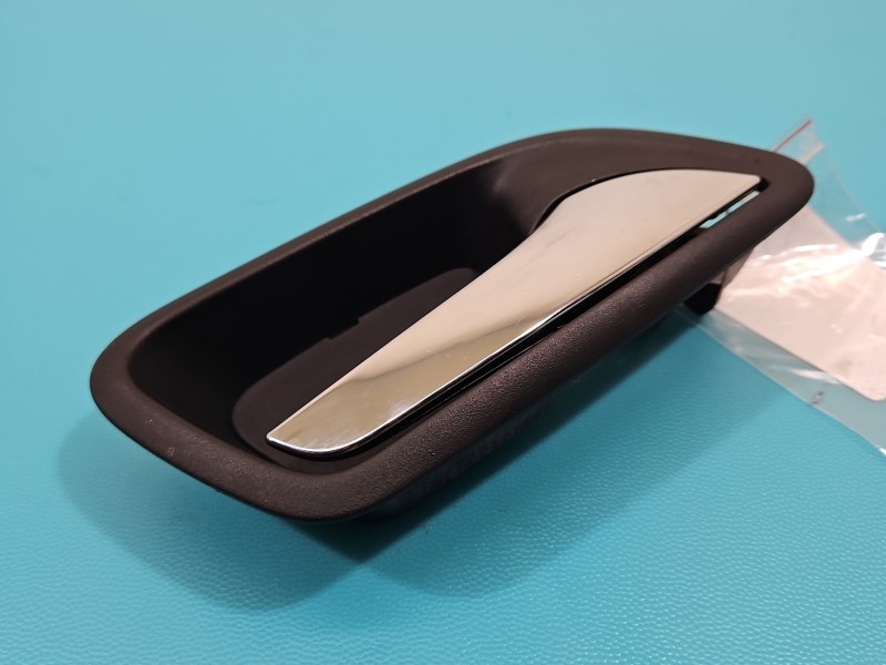 Klamka wewnętrzna przód prawa Chevrolet Cruze 96845904