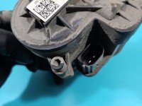 Zacisk tył prawy Vw Caddy IV 2.0 tdi HB