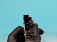 Zamek klapy tył Toyota Corolla E21 19- sedan TOYOTA, 3pin