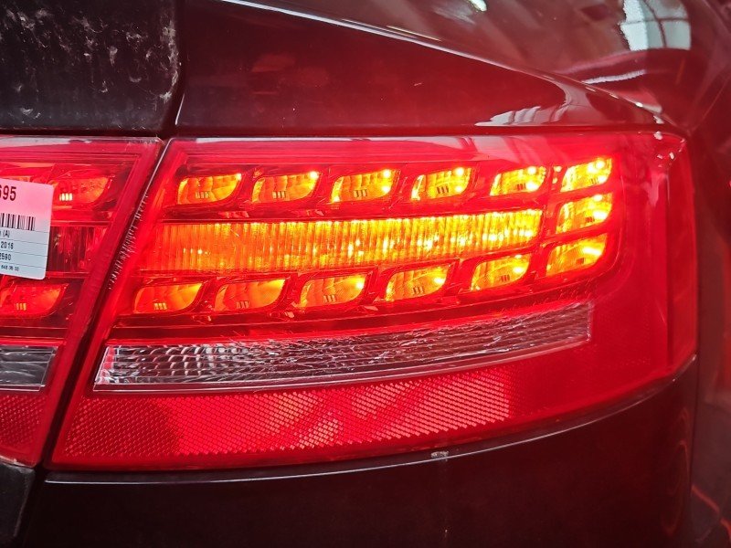 Lampa tył prawa Audi A5 8T HB