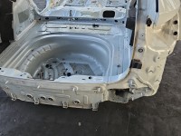 Pas tylny podłoga bagażnika Skoda Octavia IV wanna kombi ćwiartka