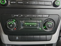 Konsola panel nawiewu Skoda Yeti 3T0907044BL