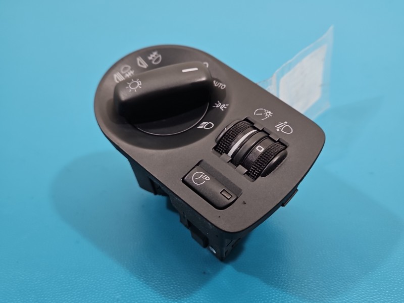 Przełącznik włącznik świateł Audi A3 8P 8P1941531AA