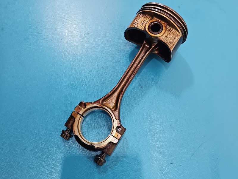 Tłok Toyota Prius II XW20 03- 1.5b (1NZ) 77KM