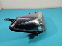 Reflektor prawy lampa przód Toyota Yaris III EUROPA