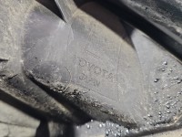 Reflektor lewy lampa przód Toyota Yaris II EUROPA