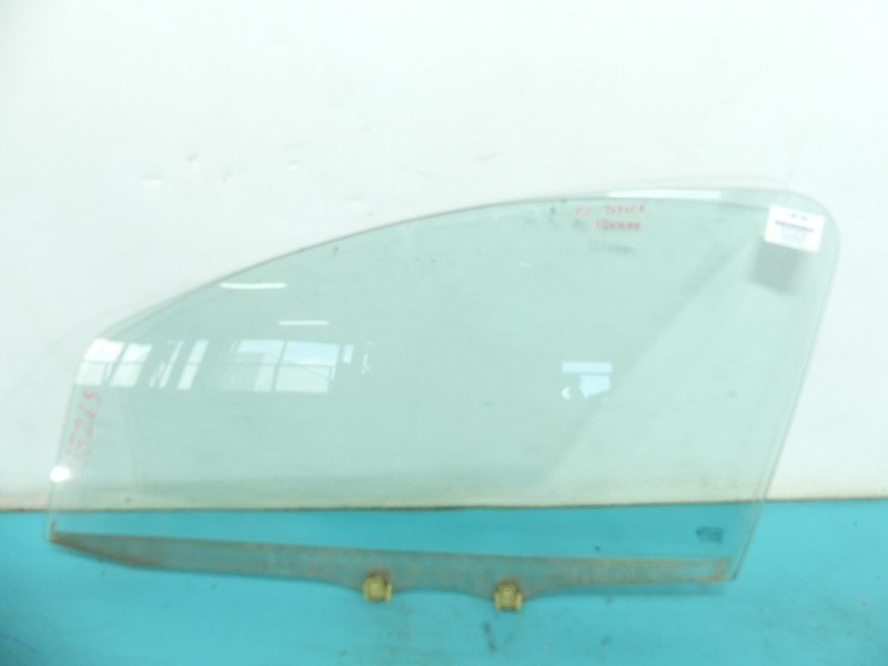 Szyba drzwi przód lewa Toyota Aygo 05-14 HB