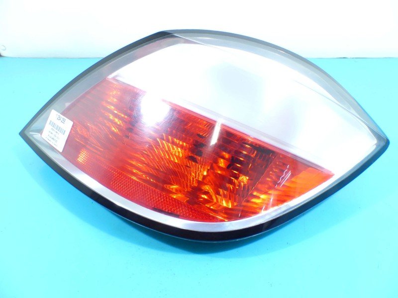 Lampa tył prawa Opel Astra III H HB