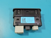 Gniazdo USB Maserati Ghibli III 13- 68332335AB, 3332533603, 33325336
