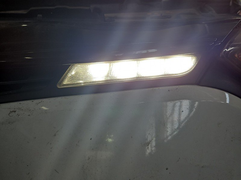 Światło jazdy dziennej lewe Renault Clio IV 12-20 Światło jazdy dziennej lewe Renault Clio IV 12-20