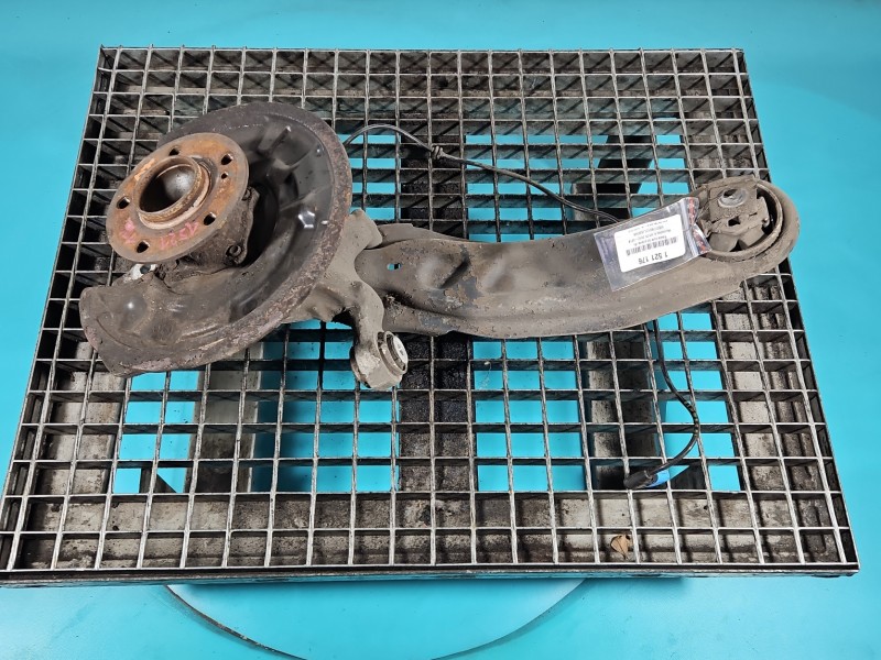 Piasta koła tył prawa zwrotnica łożysko MERCEDES W176 1.5 CDI