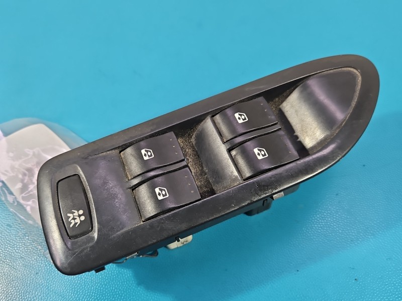 Przełącznik szyb Renault Laguna II EU