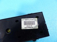 Przełącznik szyb Kia Optima III 10-15 Funkcje: szyby, Producent części: Inny EU 492492-1210
