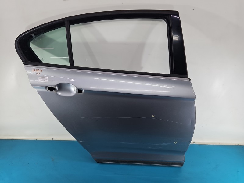Drzwi tył prawe Vw Passat B8 sedan 4d Lb7s