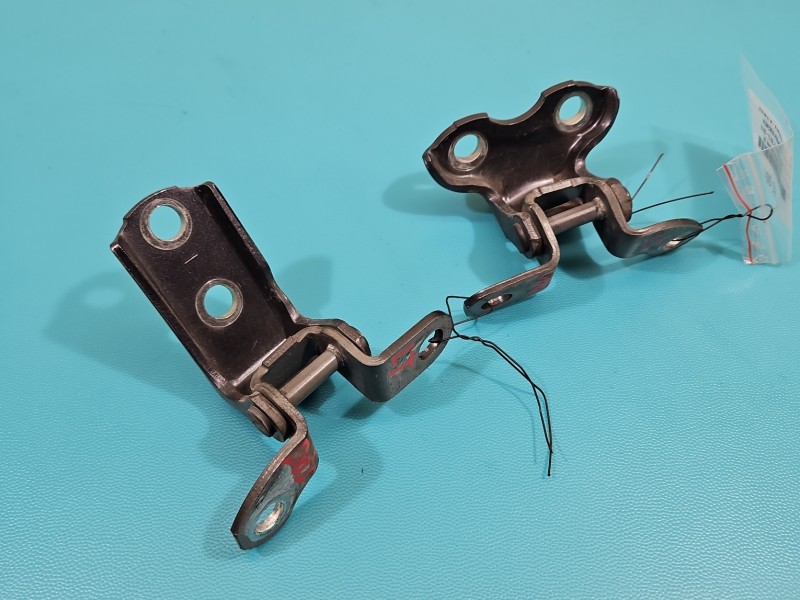 Zawias drzwi tył lewy Toyota Rav4 IV