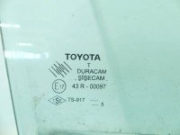 Szyba drzwi przód prawa Toyota Corolla Verso II HB