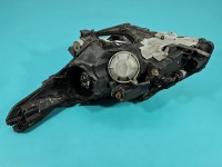 Reflektor prawy lampa przód Toyota Avensis III T27 EUROPA