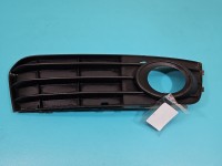Zaślepka kratka zderzaka prawa atrapa AUDI A4 B8 8K0807682A