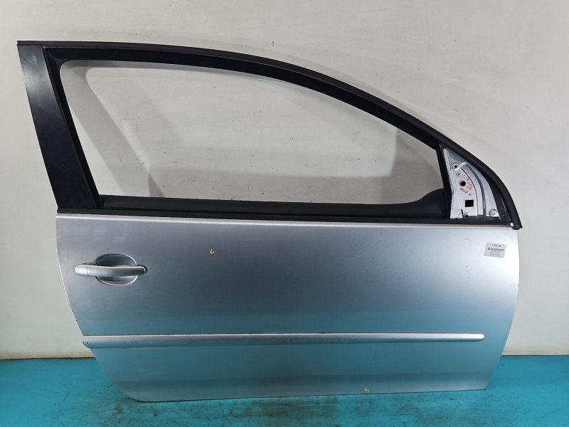 Drzwi przód prawe Vw Golf V 3d srebrny LA7W Drzwi przód prawe Vw Golf V 3d srebrny LA7W