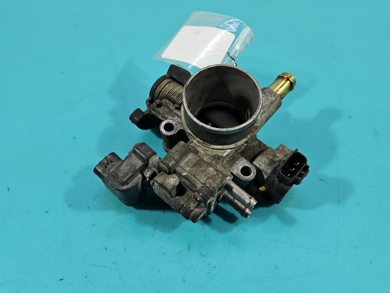 Przepustnica Toyota Avensis I T22 22270-22050, 89452-20130 1.6 vvti Przepustnica Toyota Avensis I T22 22270-22050, 89452-20130 1.6 vvti