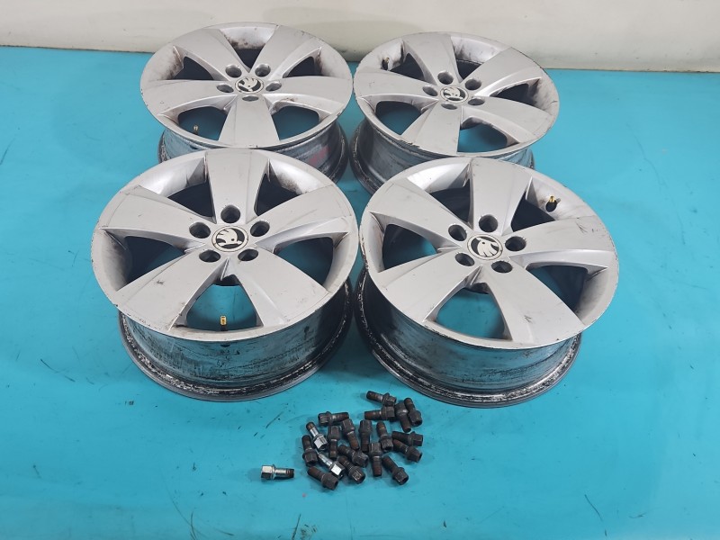 Felga aluminiowa 15" komplet alufelgi felgi Skoda Fabia III