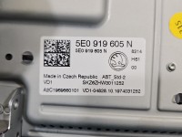 Radio fabryczne Skoda Octavia III 5E0919605N radioodtwarzacz