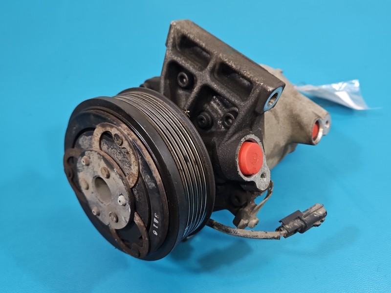 Sprężarka klimatyzacji kompresor Renault Express 1.5 dci 926008942R
