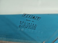 Szyba drzwi przód lewa Fiat Punto II HB