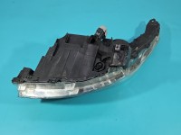 Reflektor prawy lampa przód Peugeot 5008 EUROPA