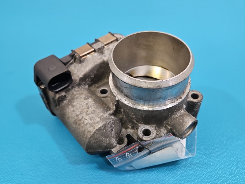 Przepustnica Vw Passat B5 06B133062M 1.8 T