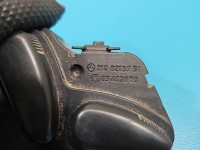 Przełącznik Mercedes, regulacji fotela lewego Mercedes W211 2108213751