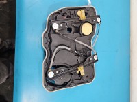 Podnośnik przód prawy SZYBY WINDA Jeep Cherokee KL Europejska, uszkodzone mocowanie 5d HB 68227256AA