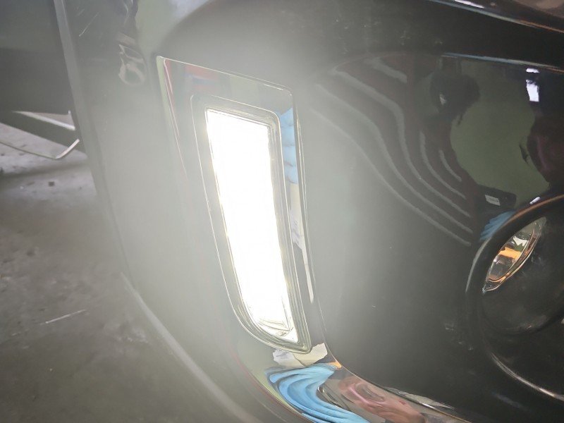 Światło jazdy dziennej prawe Suzuki Vitara II 2015-