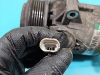 Sprężarka klimatyzacji kompresor Opel Astra III H 13124752
