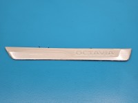 Listwa progowa lewa PRÓG NAKŁADKA Skoda Octavia IV 5E3853813TQ3, 5E3853813