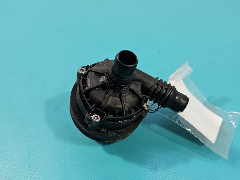 Pompka obiegu wody pompa BMW G20 2.0 T 8651287-01, 865128701