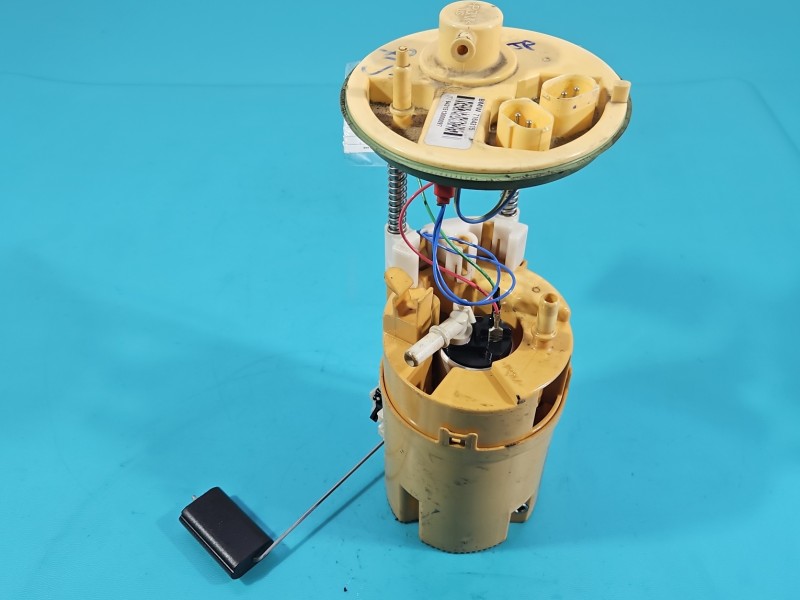 pompka Pompa paliwa BMW X5 E70 3.0d 7164315