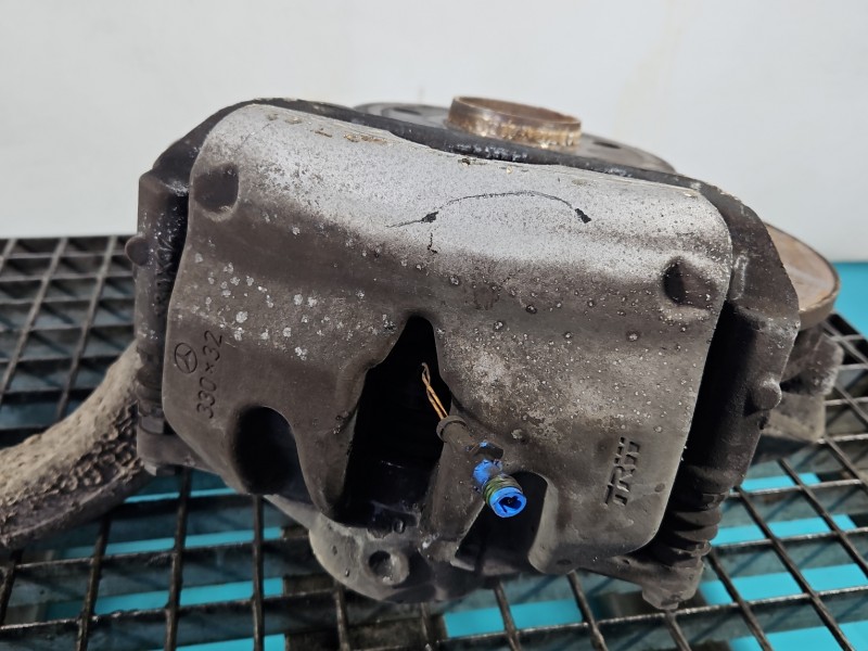 Zacisk przód prawy Mercedes W213 2.0 CDI