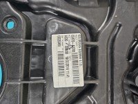 Podnośnik przód lewy Kia Ceed II 12-18 82450-A2010, 82470-A2300 5d