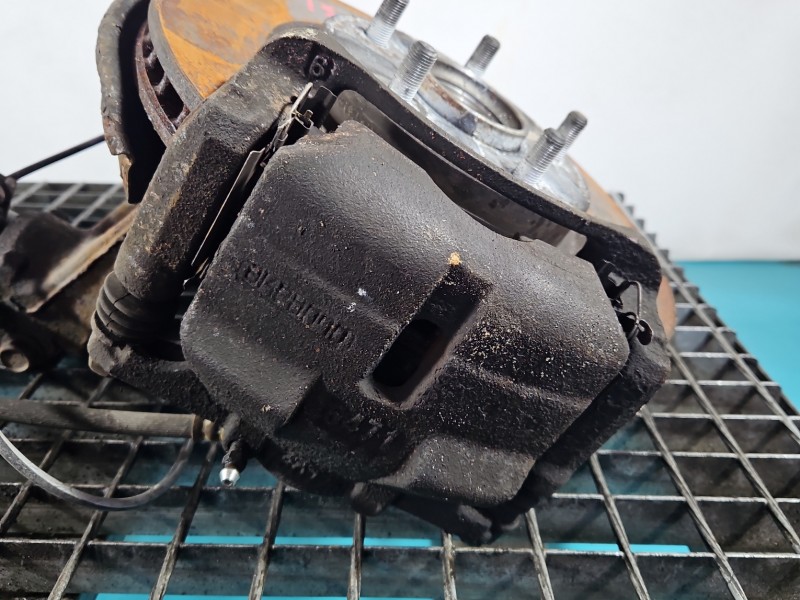 Zacisk przód lewy Nissan X-trail III T32 13-21 1.6 dci