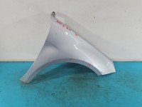 Błotnik przód prawy Mercedes W245 srebrny 761
