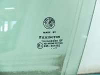 Szyba drzwi przód lewa Alfa romeo 147 HB